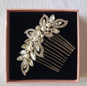 Elegant Silver Side Hair Comb with Pearls And Rhinestones